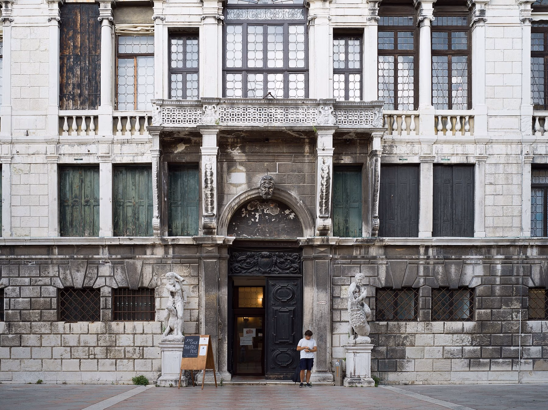 Facciata monumentale di Palazzo Pisani a Santo Stefano, sede del Conservatorio di Venezia