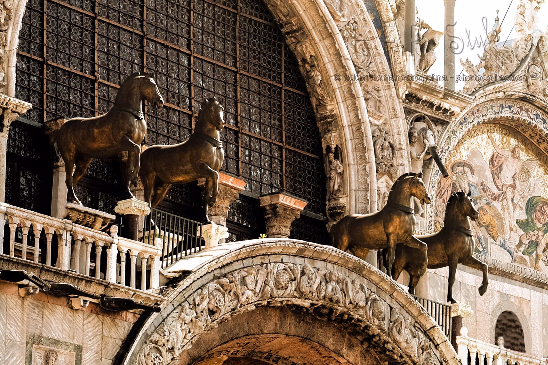 Cavalli di bronzo sulla Loggia dei Cavalli della Basilica di San Marco affacciata su Piazza San Marco